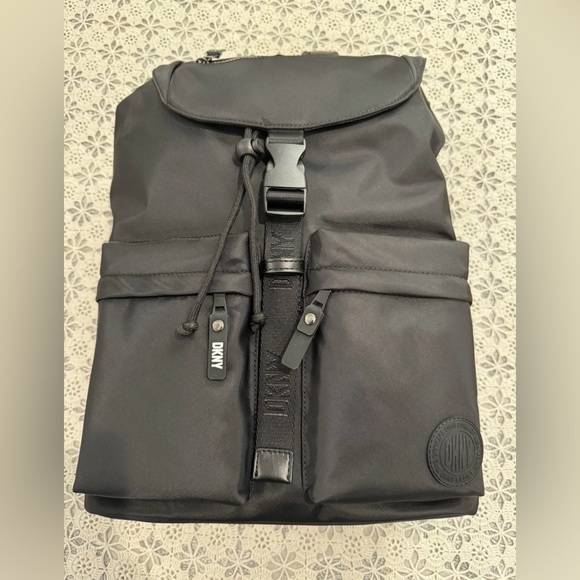 NWT Backpack Dkny Black in Synthetic Back pack